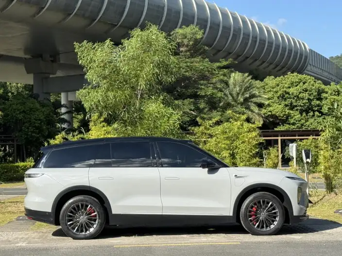 NIO ES8 2023 Model 100kWh Executive Edition – фото 8