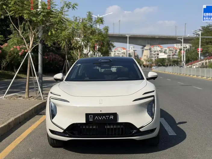 Avatr 07 L 2027 Model Max+ EV Edition – фото 2