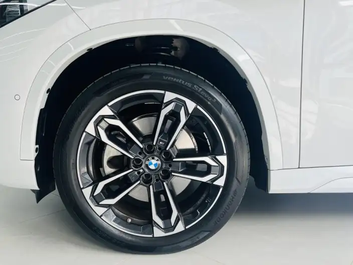 BMW X1 2023 Model sDrive25Li M Sports Set – фото 8