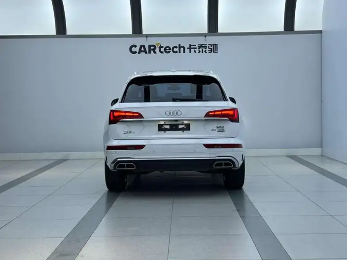 Audi Q5L 2022 Model 40T Luxury Dynamic Model – фото 4