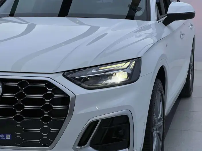 Audi Q5L 2022 Model 40T Luxury Dynamic Model – фото 6