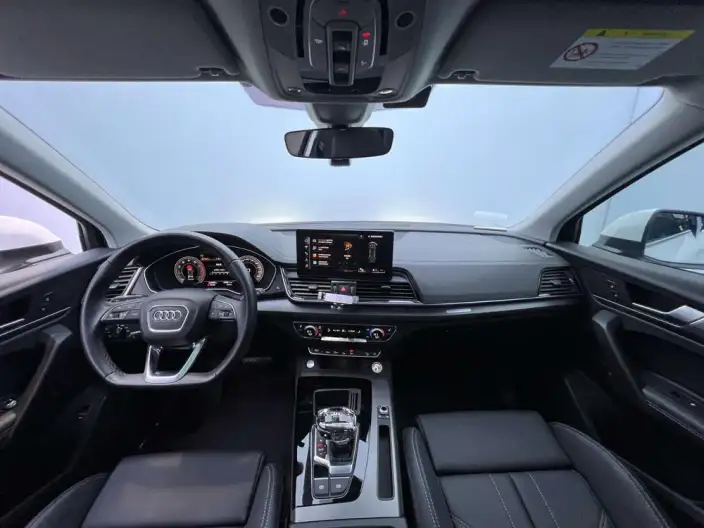 Audi Q5L 2022 Model 40T Luxury Dynamic Model – фото 7