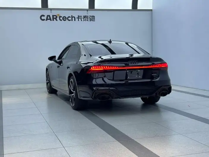 Audi A7 L 2024 Model 45 TFSI quattro Black Samurai Edition – фото 3