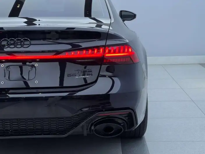 Audi A7 L 2024 Model 45 TFSI quattro Black Samurai Edition – фото 5