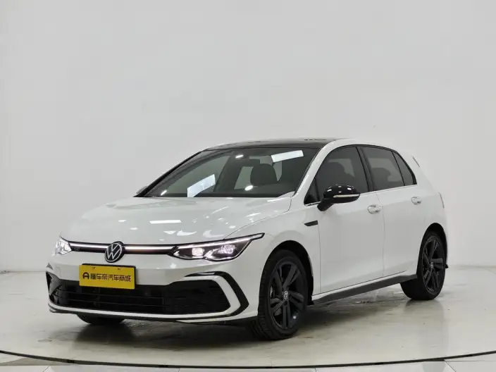 Volkswagen Golf 2023 Model 280TSI DSG R-Line Lite – фото 1