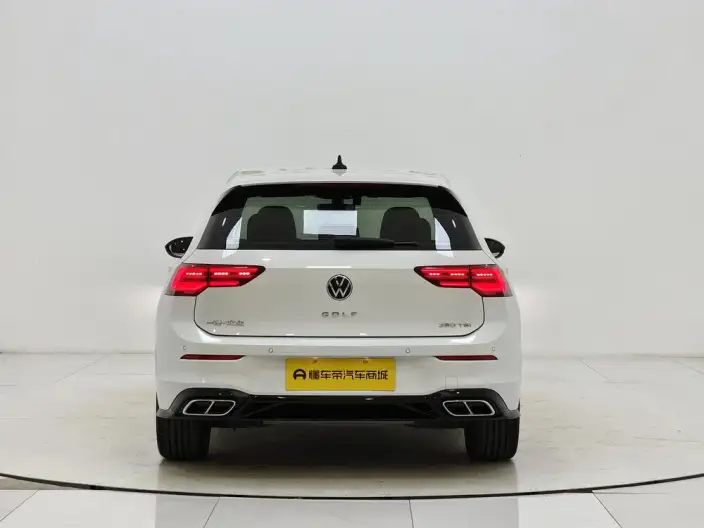 Volkswagen Golf 2023 Model 280TSI DSG R-Line Lite – фото 6