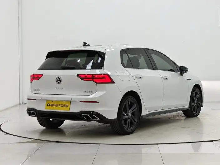Volkswagen Golf 2023 Model 280TSI DSG R-Line Lite – фото 7