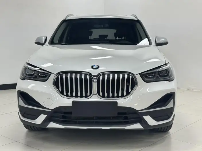BMW X1 2022 Model sDrive20Li Exclusive Model – фото 2