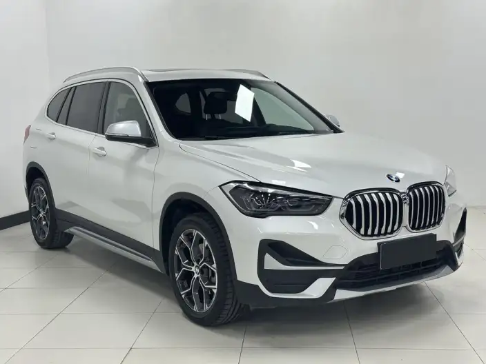 BMW X1 2022 Model sDrive20Li Exclusive Model – фото 3