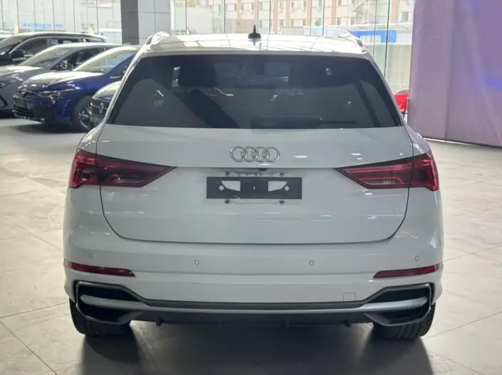 AUDI Q3 2022 Model 35 TFSI Fashion Dynamic Model – фото 3
