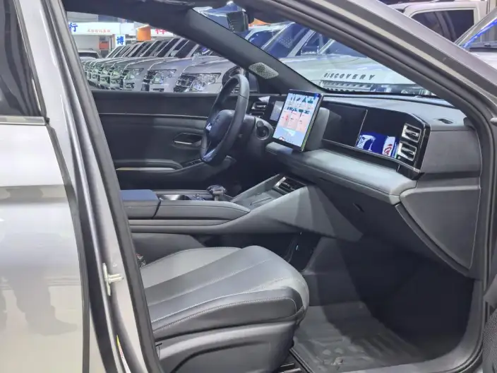 QinL DM 2024 Model DM-i 120KM Leading Model – фото 9
