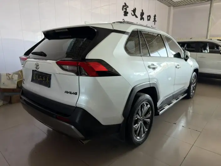 Toyota RAV4 2023 Model 2.0L CVT 2WD Fashion PLUS Edition – фото 5