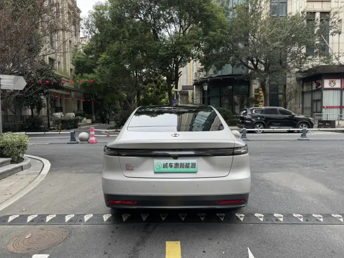 NIO ET7 2023 Model 75kWh – фото 6