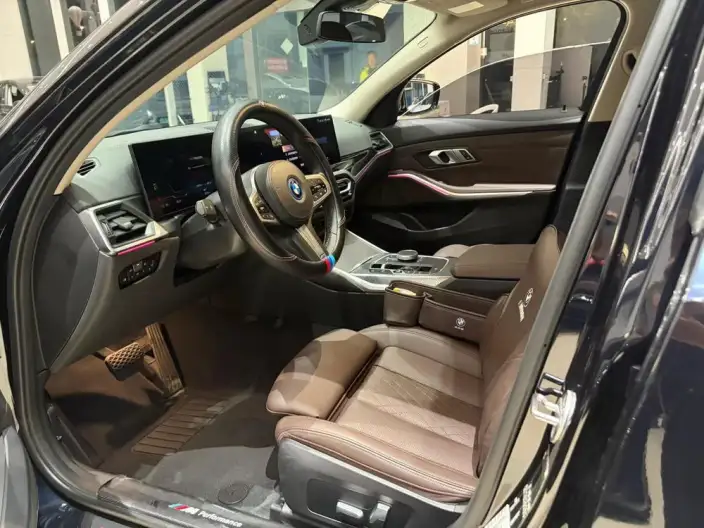 BMW i3 2023 Model eDrive40L Night Edition Sports Set – фото 8