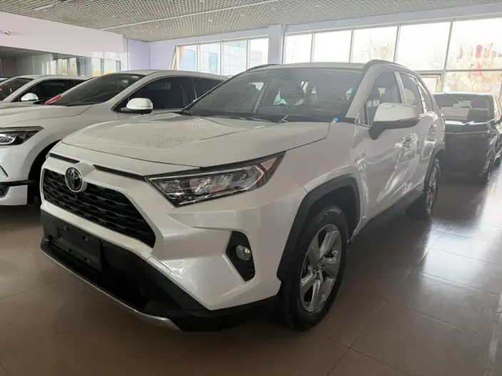 Toyota RAV4 2022 Model 2.0L CVT 4WD Fashion PLUS Edition – фото 1