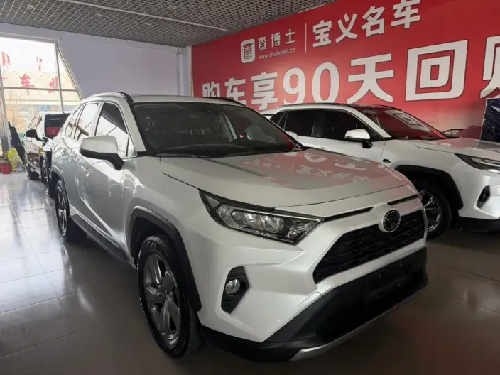 Toyota RAV4 2022 Model 2.0L CVT 4WD Fashion PLUS Edition – фото 3