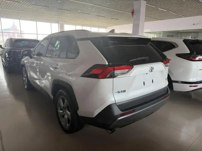 Toyota RAV4 2022 Model 2.0L CVT 4WD Fashion PLUS Edition – фото 4