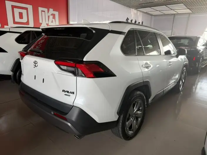 Toyota RAV4 2022 Model 2.0L CVT 4WD Fashion PLUS Edition – фото 6