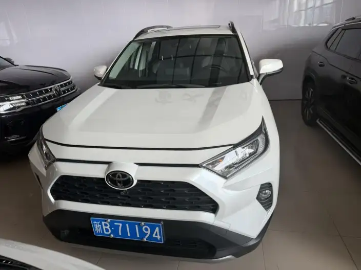 Toyota RAV4 2022 Model 2.0L CVT 4WD Fashion PLUS Edition – фото 2