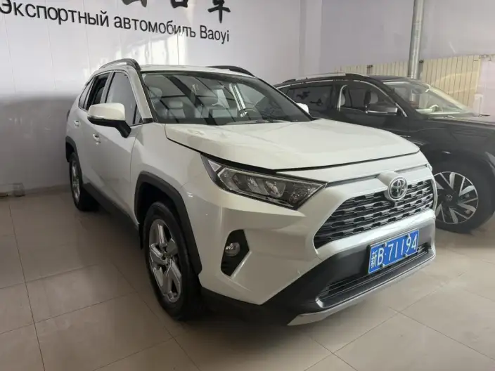 Toyota RAV4 2022 Model 2.0L CVT 4WD Fashion PLUS Edition – фото 3