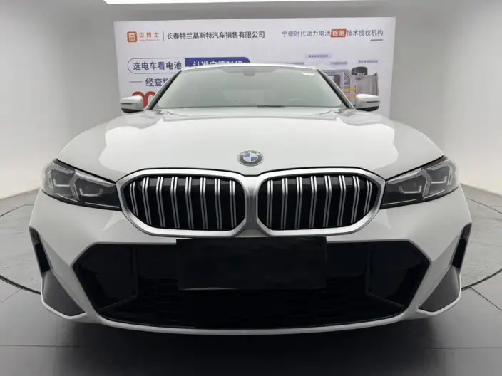 BMW 3 Series 2023 Model 320Li M Sports Set – фото 2