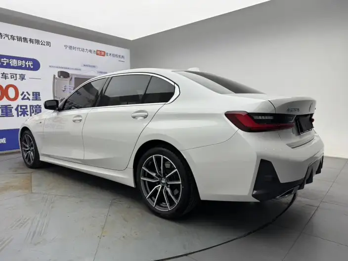 BMW 3 Series 2023 Model 320Li M Sports Set – фото 4