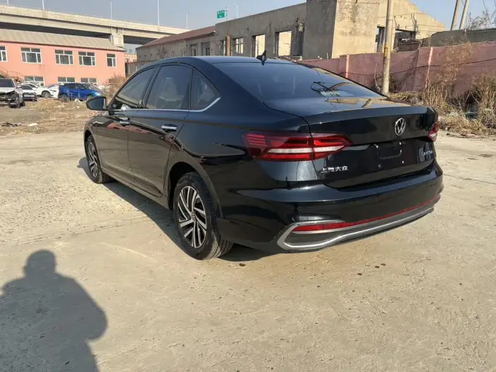 Volkswagen Lavida 2023 Model Facelift 1.5L Automatic Starry Sky Five Million Edition – фото 4