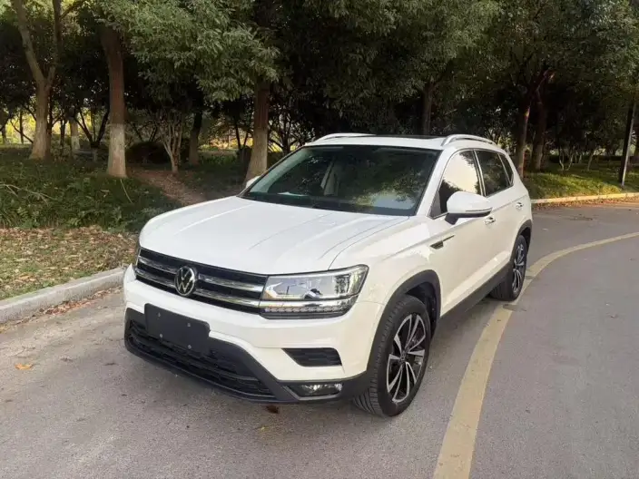 Volkswagen Tharu 2022 Model 280TSI 2WD Deluxe Edition – фото 1