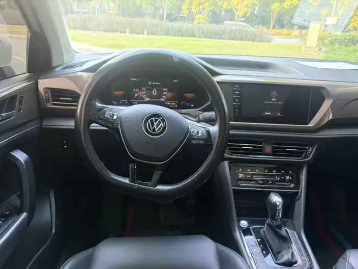 Volkswagen Tharu 2022 Model 280TSI 2WD Deluxe Edition – фото 10