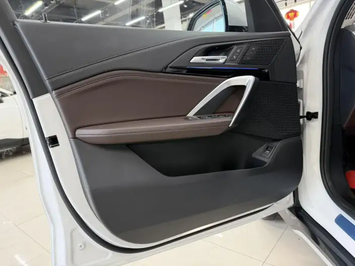 BMW X1 2023 Model sDrive20Li X Design Set – фото 5