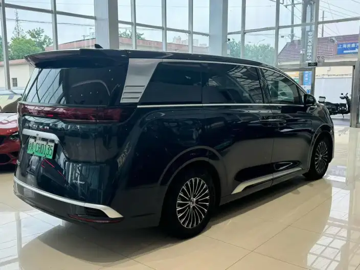 Denza D9 EV 2022 Model 600 4WD Flagship Model – фото 6