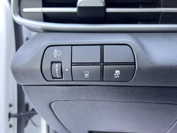 Hyundai Ioniq 2023 Model 1.5L CVT LUX Premium Edition – фото 10