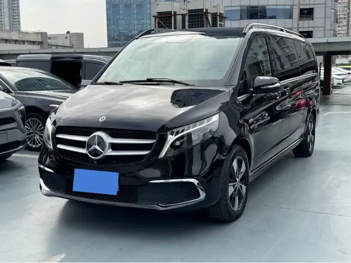 Mercedes-Benz V-Class 2022 Model V 260 L Long wheelbase Premium Edition – фото 1