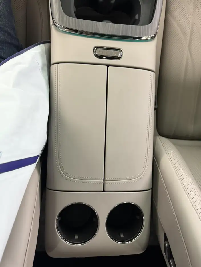 Geely Galaxy E8 PHEV 2025 Model 130km EM-P Galaxy Edition – фото 7