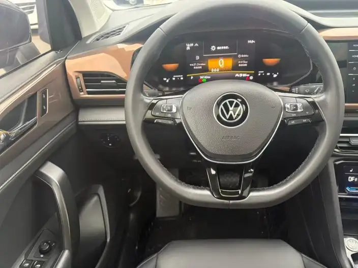 Volkswagen Tharu 2022 Model 280TSI 2WD Deluxe Edition – фото 10