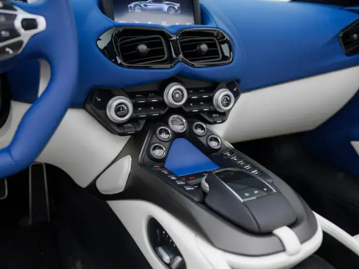 Vantage 2022 Model 4.0T V8 Roadster – фото 10
