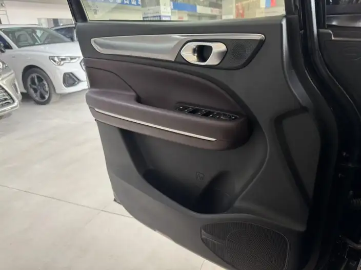 GAC Trumpchi M6 2021 Model Pro 270T AT Deluxe Edition – фото 6