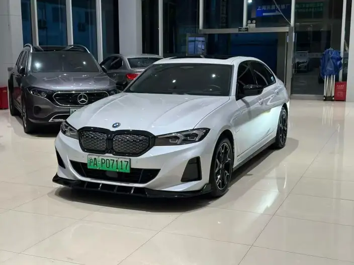 BMW i3 2025 Model eDrive40L Night Set – фото 1