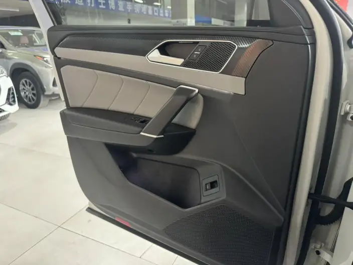 Volkswagen Tayron 2023 Model 280TSI 2WD Luxury Plus Advanced version – фото 8