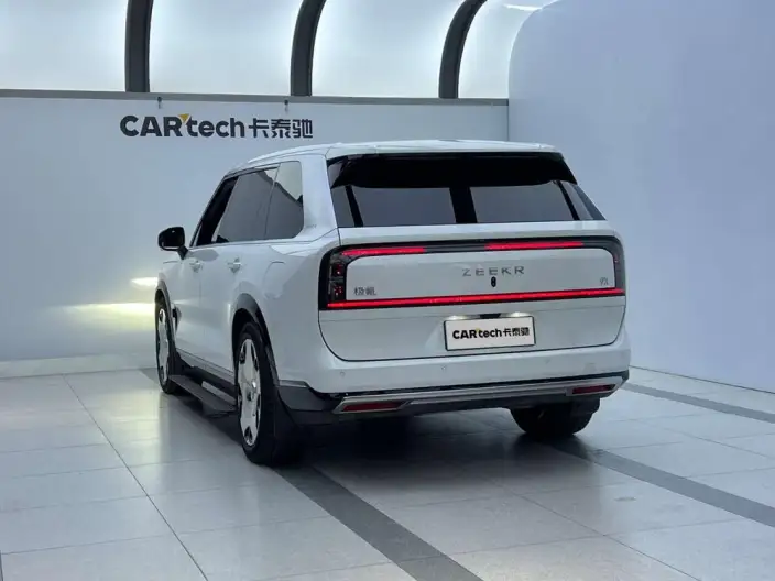ZEEKR 9X 2026 Model Hyper Edition 70kWh VI seat – фото 3