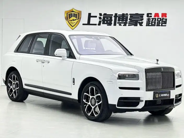 Cullinan 2020 Model Black Badge – фото 3