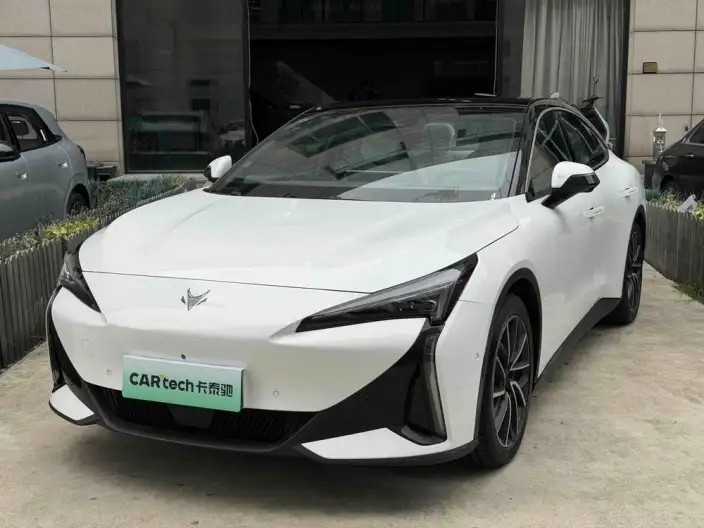 Arcfox α-S 5 2024 Model 650ULTRA 390kW – фото 1