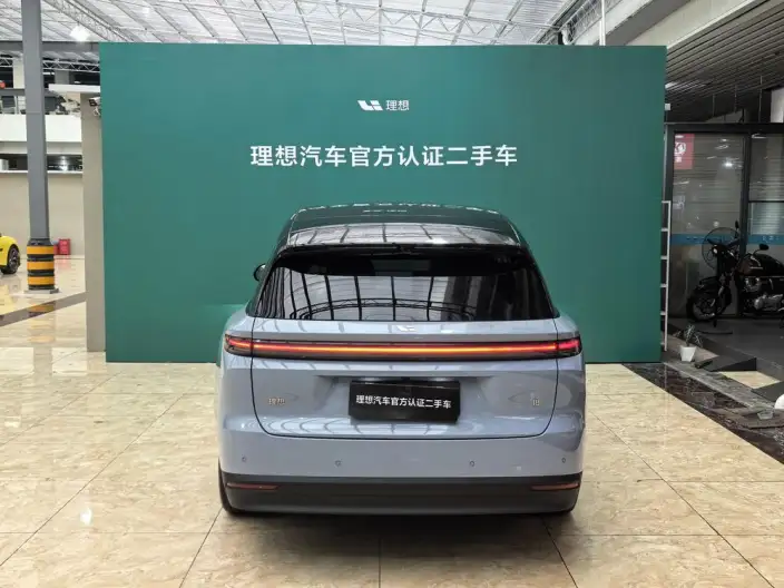 Li Auto i8 2025 Model Standard Edition – фото 3