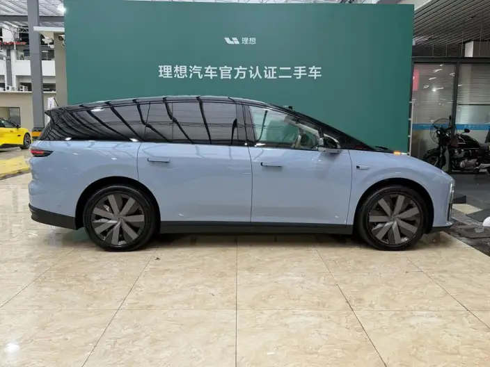 Li Auto i8 2025 Model Standard Edition – фото 5