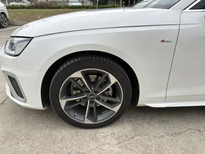 Audi A4 L 2023 Model 40 TFSI Fashion Dynamic Model – фото 8