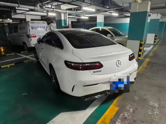 Mercedes-Benz E-Class Imported 2023 Model E 260 Coupe – фото 3