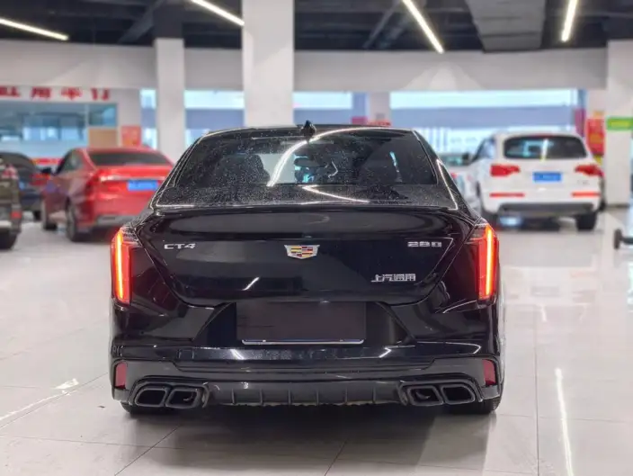 Cadillac CT4 2022 Model 28T Fashion Model – фото 5