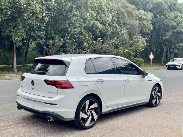 Volkswagen Golf GTI 2021 Model 380TSI DSG GTI – фото 6