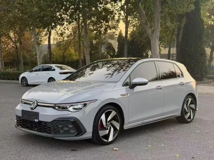 Volkswagen Golf GTI 2021 Model 380TSI DSG GTI – фото 1