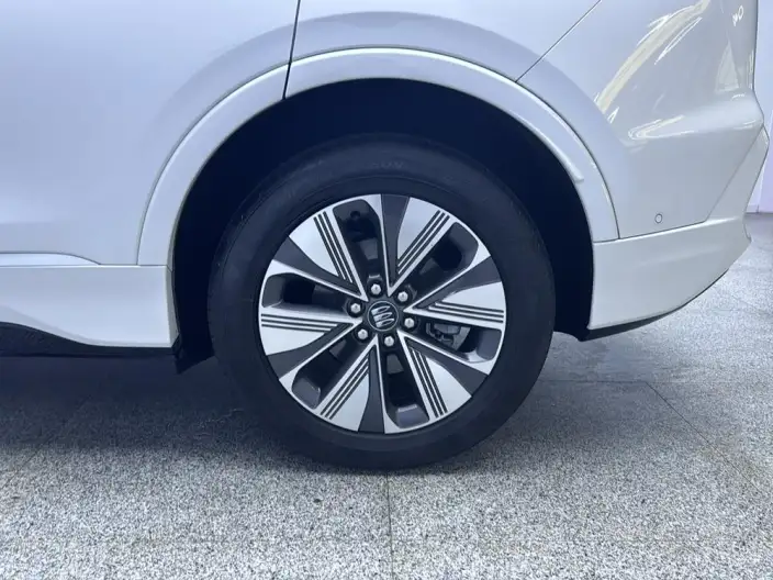 BUICK E5 2025 Model 620KM Exclusive Edition – фото 9